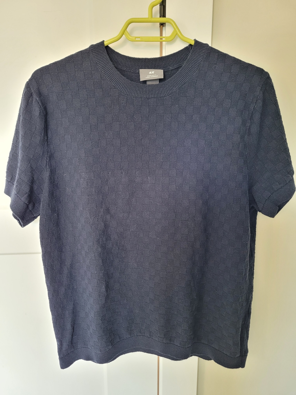 H&M Men's Navy Textured Short-Sleeve Knit Shirt